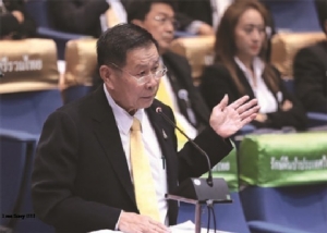"เสรีพิศุทธ์" รับยังไม่เคาะซักฟอก "บิ๊กป้อม" ปัดมีล็อบบี้ เล็งขยี้คดีเก่า "ธรรมนัส" ติดโผ