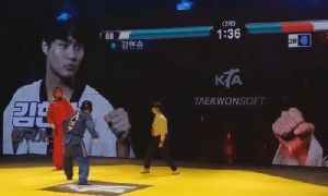 (คลิป) นึกว่าเกมต่อสู้!! "ส.เทควันโด้กิมจิ" ใช้ "หลอดพลัง" ตัดสินแพ้-ชนะ