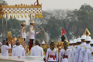ในหลวง ทรงมีพระราชดำรัส “ประเทศชาติจะเป็นปึกแผ่นมั่นคงได้ ก็ด้วยคนไทยทุกหมู่เหล่า พร้อมเพรียงกันปฏิบัติหน้าที่ของตน”