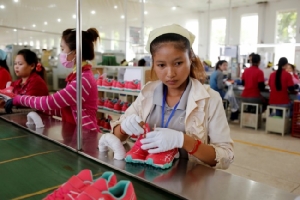 Adidas-PUMA นำทัพแบรนด์ดังร้องเขมรแก้ไขสถานการณ์แรงงาน-สิทธิมนุษยชน