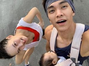 แจกความสดใส!! "เจนี่ - มิกกี้" กระเตงลูกสาว "น้องโนล่า" ออกกำลังกายยามเช้า