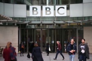 ผู้ชมเปลี่ยนไป!สื่อยักษ์BBCอาการไม่ดี ปรับลดพนักงานห้องข่าว450อัตรา