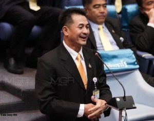 พท.แจงไม่ยึดตัวบุคคลคำร้องไร้ชื่อ “นาที” วินิจฉัยเสียบบัตรแทน แต่ขอหลักฐานเพิ่ม