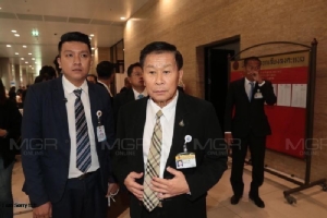 “เสรีพิศุทธ์” ยื่นคำร้องใหม่ร่างงบฯ ชงศาล รธน.สอบทุกกรณีการเสียบบัตร