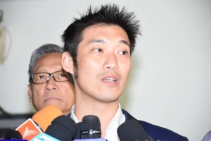 “ธนาธร” ย้ำหากพรรคอนาคตใหม่ถูกยุบ พร้อมเดินสายอภิปรายนอกสภา