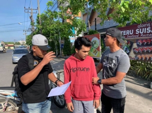 จับแว้นหัวร้อน ไล่แทงผู้เสียหายบีบแตรรถใส่ บนเกาะภูเก็ต สาหัสเมื่อปี 58