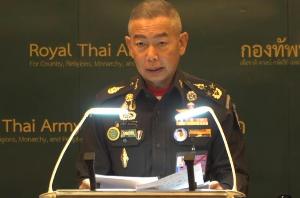 ผบ.ทบ.ขอโทษ ปชช.หลังกำลังพลก่อเหตุกราดยิงโคราช กลั้นน้ำตาพูดถึงลูกน้อง “พลทหารเมธี”
