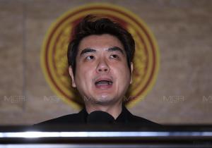 “ปิยบุตร” ติงศาล รธน.วินิจฉัยเกินอำนาจ เป็น รธน.เสียเองมาบังคับบัญชา ส.ส.