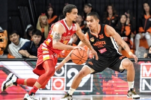 "โมโน แวมไพร์" ฟอร์มร้อน ต้อน "สิงคโปร์" ซิวชัย 3 เกมติด ยัดห่วง ABL