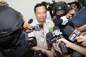 ศาลอนุญาตฝากขัง คุมตัวนอนเรือนจำ “บรรยิน” กับพวก 6 คน ข้อหาหนักข่มขืนใจเจ้าพนักงาน