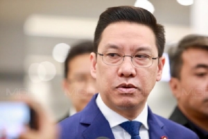 “พุทธิพงษ์”เชื่อแกนนำพรรคร่วมคุย ส.ส.ตัวเองได้ คาดวันนี้เคลียร์