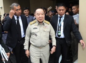 “บิ๊กป้อม” รับปากเคลียร์ “สิระ-ไผ่” ปะทะเดือดไลน์ พปชร.ยันทำงานกับ ปชป.ได้