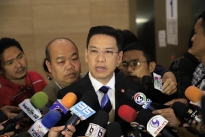 “พุทธิพงษ์” ขอพักเรื่องการเมือง มุ่งแก้โควิด-19 ชี้ ปชช.อยู่ไม่ได้ รบ.ก็อยู่ไม่ได้