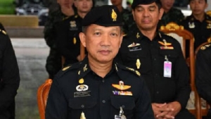 โปรดเกล้าฯ โยกย้ายนายพลกลางปี “บิ๊กอี๊ด” เหนียวนั่ง มทภ.2 เด้ง ผบ.บชร.2 เข้ากรุเซ่นกราดยิงโคราช