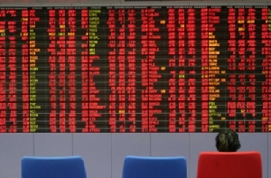 หุ้นร่วงแรง 82.83 จุด กังวลผลกระทบไวรัสโควิด-19 หนัก หลังเฟดอัดยาแรงลด ดบ.ฉุกเฉิน หวั่นไทยเข้าสู่เฟส 3