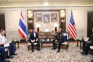ทูตสหรัฐฯ พบ “บิ๊กแดง” ย้ำความสัมพันธ์ทางทหารสองชาติ ชมป้องกันโควิด-19
