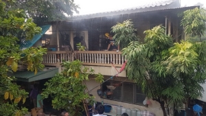 เพลิงไหม้บ้านกลางเมืองกรุงเก่า สลด! คุณตาวัย 79 ปี ถูกไฟคลอกดับคาบ้าน