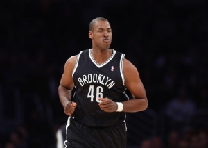 "คอลลินส์" ยัดห่วงเกย์คนแรก NBA ประกาศติดเชื้อ "โควิด-19"