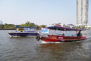 “พาณิชย์” ส่งเรือธงฟ้านำสินค้าราคาถูกขายคนบ้านริมน้ำสู้ภัยโควิด-19
