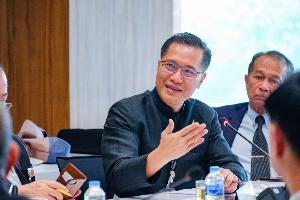 ส.ว.วีระศักดิ์ เสนอรัฐพลิกวิกฤตเป็นโอกาส จัดงบฯ สร้างการเรียนรู้ผ่านออนไลน์