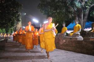 มติ มส.ให้ทุกวัดงดเวียนเทียน “วันวิสาขบูชา” งดกิจกรรมรวมกลุ่ม เว้นภารกิจสงฆ์