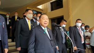 “ประวิตร” เมินฝ่ายค้านวิจารณ์ต่อ พ.ร.ก.ฉุกเฉินคุมโควิด-19 ต่ออีก 1 เดือน
