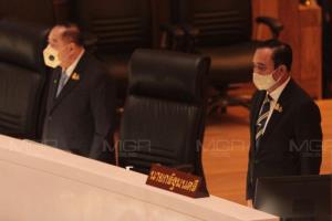 “บิ๊กตู่-บิ๊กป้อม” เข้าสภา ร่วมถก พ.ร.ก.กู้เงินวันแรก เผยเตรียมตัวมาพร้อม