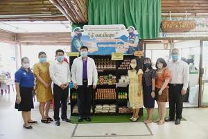 รองอธิบดีกรมอุทยานฯ นำทีมเจ้าหน้าที่ เติมน้ำใจใส่ "ตู้ อส.ปันสุข"