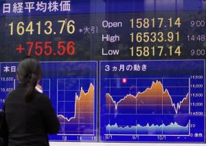 ตลาดหุ้นเอเชียปรับลบ วิตกสหรัฐฯ ล็อกดาวน์รอบใหม่, IMF หั่นคาดการณ์ ศก.โลก