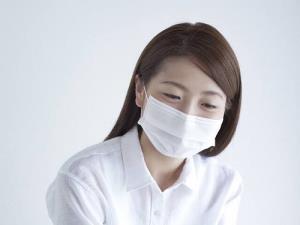 สาวญี่ปุ่นแนะนำวิธีการใส่หน้ากากอนามัยให้ดูสวยขึ้น