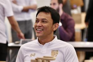 “โค้ชแบน” เชื่อระดมความคิดโค้ชโปรไลเซนส์สุดเจ๋ง พัฒนาแข้งไทยได้แน่