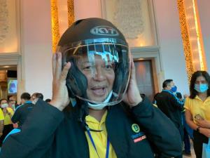 “อันวาร์” ใส่หมวกกันน็อกชำแหละ ปชป.ตกต่ำ “จุรินทร์” สวนขอเอกภาพอย่าขัดความก้าวหน้า