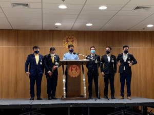 ภท.ชงญัตติด่วนรับฟังความเห็นการเมือง นศ.-ปชช.พรรคตั้งคณะทำงานรับฟังด้วย
