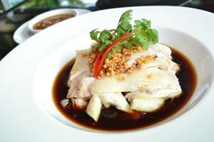 ลิ้มรส “ไก่หลานหลวงโอชะ” ที่ห้องอาหารจีน ดิ เอมเพรส