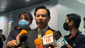 “พีระพันธุ์” แจง กมธ.แก้ รธน.คืบหน้า 90% แล้ว เตรียมนำข้อเรียกร้องนักศึกษามาประกอบการพิจารณา