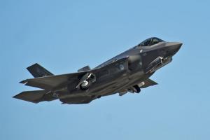 ยิวไม่แฮปปี้! สหรัฐฯ เล็งขายเครื่องบินขับไล่ F-35 ให้ UAE หลังฟื้นสัมพันธ์การทูตอิสราเอล