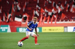 "อุ้ม" ครอสสุดงาม "โยโกฮาม่า" เปิดบ้านอัด "ซานเฟรซเซ่" 3-1 (มีคลิป)