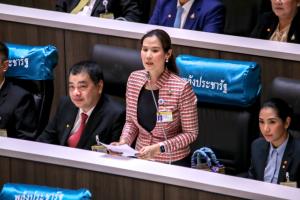 “กุลวลี” วอน อปท.ช่วยขยายถนน-วางท่อระบายน้ำเส้นต้นสำโรง เมืองราชบุรี