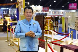 พช.ยกทัพสินค้าโอทอปทั่วไทยขึ้นห้างดังสยามพารากอน ในงาน “OTOP To The Town”