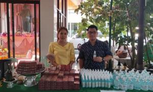 "เมอร์ทิซ" มอบผลิตภัณฑ์ทำความสะอาดในพิธีหล่อหลวงปู่เสาร์