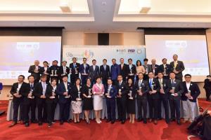 “จุรินทร์” มอบรางวัลสมาคมการค้าและผู้บริหารสมาคมการค้าดีเด่น 53 รางวัล