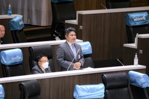 “เทพไท” แนะจับตาปรากฏการณ์การเมือง หลัง ส.ส.พรรคร่วมบางคนแหวกมติไม่แก้ รธน.