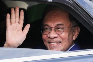 ตำรวจเรียกสอบ ‘อันวาร์’ กรณีรายชื่อ ส.ส.ที่หนุนเป็นนายกฯ หลุดว่อนเน็ต