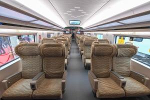 ชมรถไฟความเร็วสูงจีนรุ่นใหม่ ทะยานได้แม้พบระบบรางที่หลากหลาย
