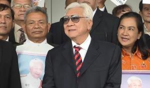 3 พรรคเล็กมอบ “มงคลกิตติ์” โชว์อภิปราย ยันไม่ถอนตัวจากรัฐบาล เชื่อมีทางออกปัญหา