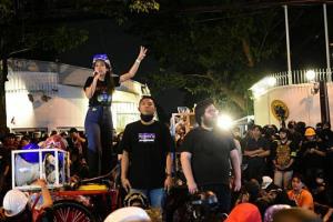 ตร.ออกหมายเรียก “มายด์” พร้อมแกนนำกลุ่มราษฎร ผิด ม.116 หลังนำปราศรัยหน้าสถานทูตเยอรมนี