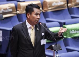“สุทิน” ลั่นฝ่ายค้านไม่ขอร่วมวง กก.สมานฉันท์ หากผู้ชุมนุมไม่เอาด้วย