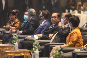 “บิ๊กตู่” ปลุกส่วนราชการเข้าสู่ยุคดิจิทัล ใช้เทคโนโลยีแก้ปัญหาความยากจน