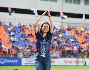 จากตกชั้นสู่ถ้วย AFC!! "มาดามแป้ง" เปิดใจ 6 ปีแห่งความภูมิใจ คืนชีพ "สิงห์ท่าเรือ"