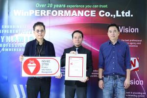 เคทีซียินดีกับวิน เพอร์ฟอร์มานซ์ได้รับมาตรฐาน ISO/IEC 27701:2019   ผู้ให้บริการติดตามทวงถามหนี้และด้านกฎหมายรายแรกในไทย